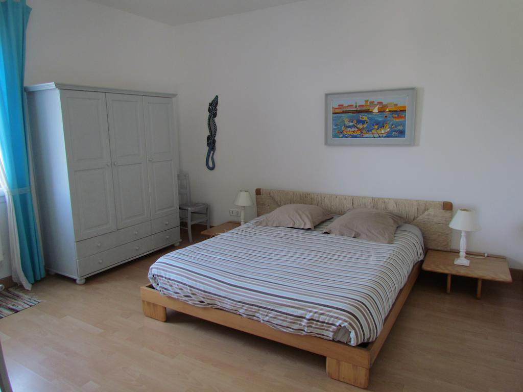 Hotel La Soierie Châteauroux Habitación foto